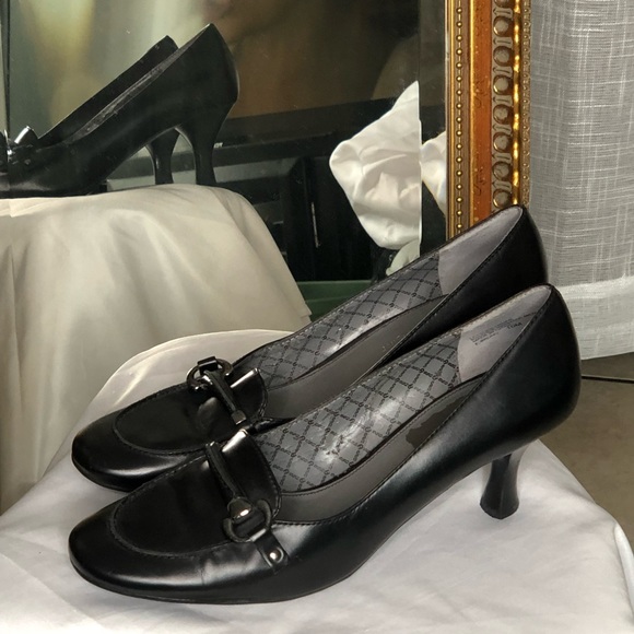 Etienne Aigner Shoes Etienne Aigner Ebruno Womens Black Leather